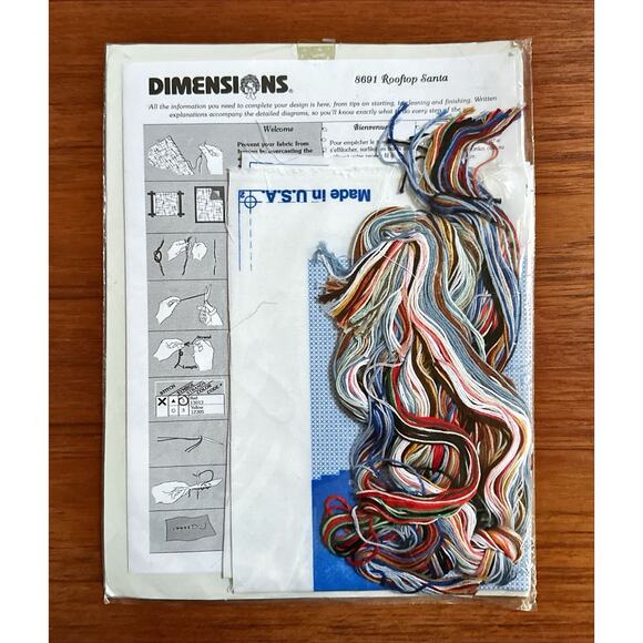 NEW Dimensions Stamped Cross Stitch Kit 8691 Christmas Rooftop Santa Claus - Picture 2 of 2